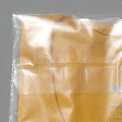 Foto com detalhe da gola olímpica masculina
