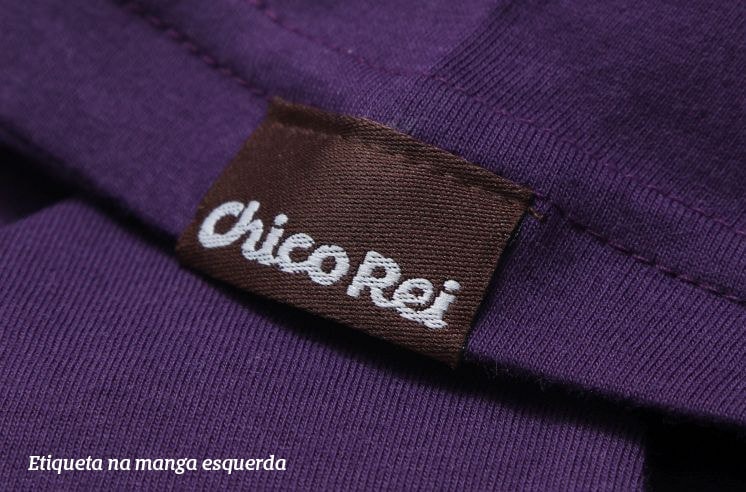 Foto com detalhe na manga esquerda