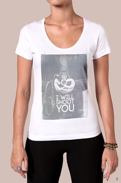 camiseta-i-will-shoot-you-chico-rei